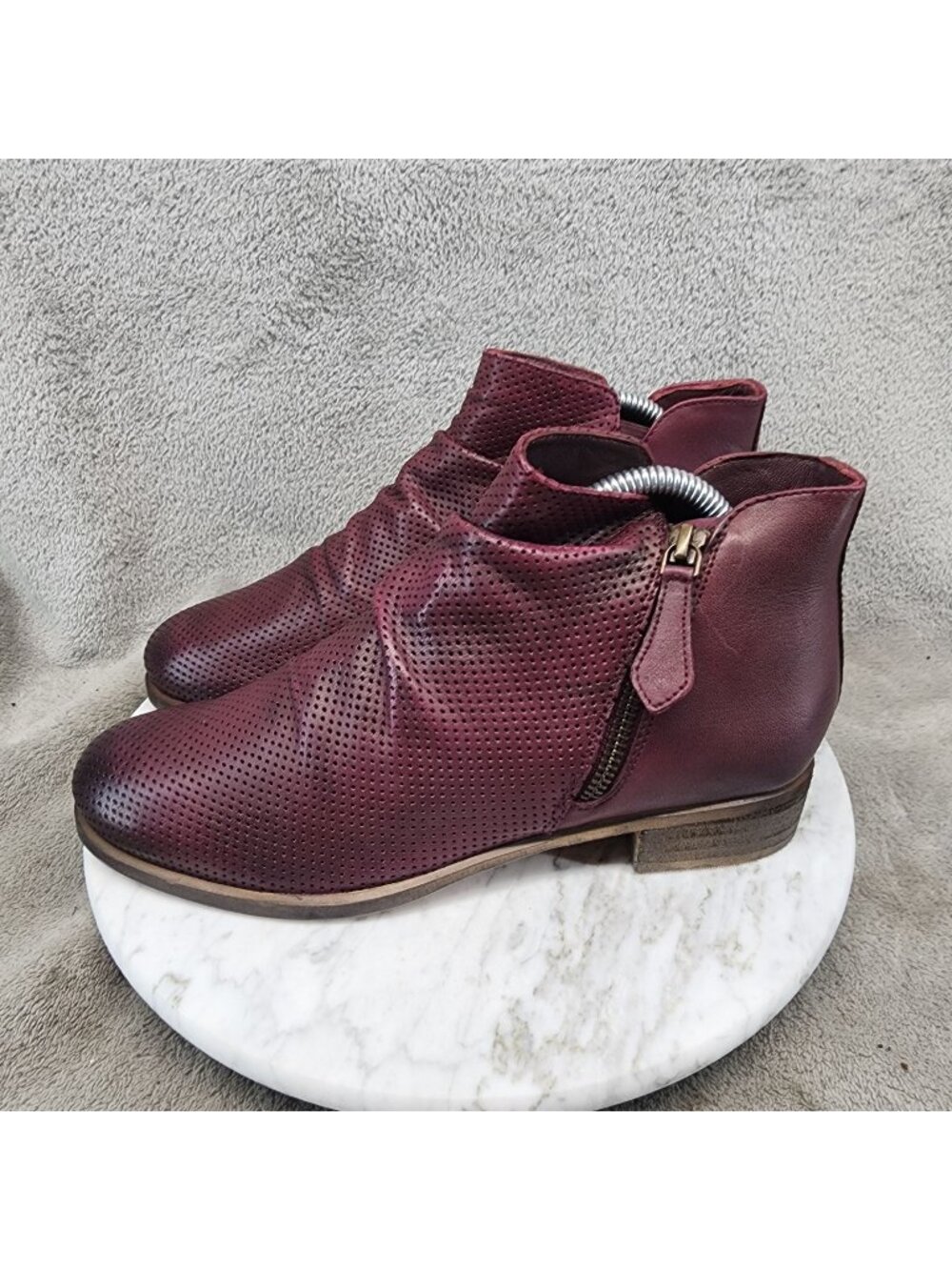 Coldwater Creek Shoes Womens 7.5 Aledo Burgundy Red Perforated Leather Boot